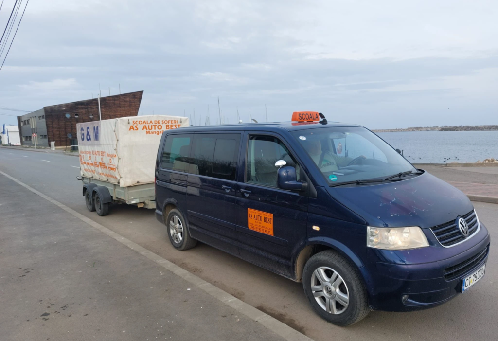 Mașină cu remorcă categoria BE — Auto Euxin